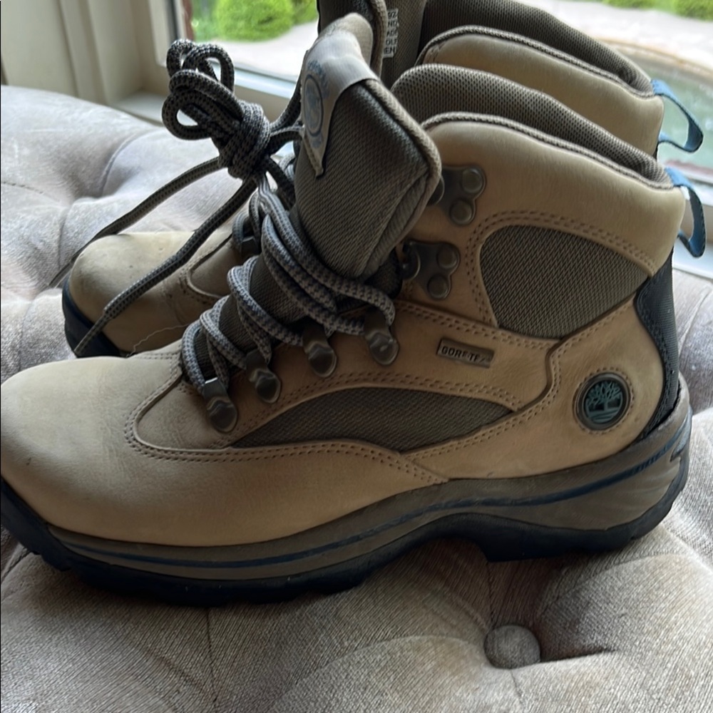 Timberland Tan Lace Up Boots with Ankle Support